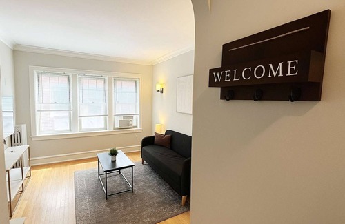 Chicago Apartment | 1BR Gem by Shops & Dining