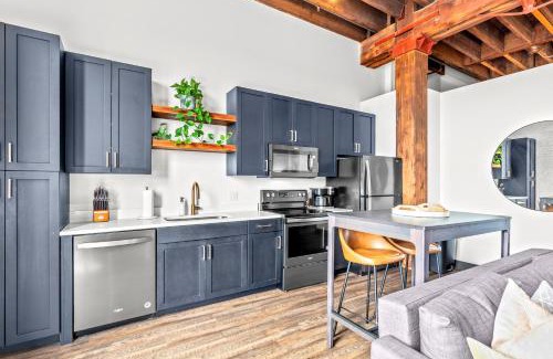 Downtown St. Louis Apartment | 1BR Loft-Parking-Gym-Roof Deck-3H