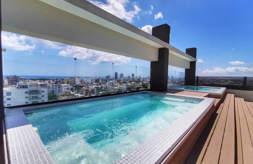 Santo Domingo Apartment | "1br Luxury Condo Jacuzzi/gym Mountains View Ph04"
