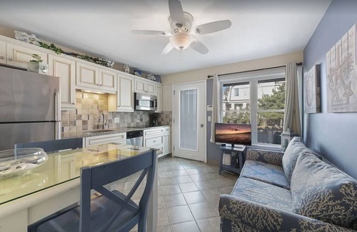 Beach Haven Condo | 1BR Ocean Block Condo – 140’ from the Beach