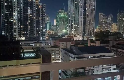 Pio del Pilar Apartment | 1BR Red residences Makati