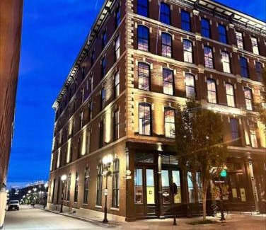 Downtown St. Louis Apartment | 1BR Riverfront Loft-Parking-G208