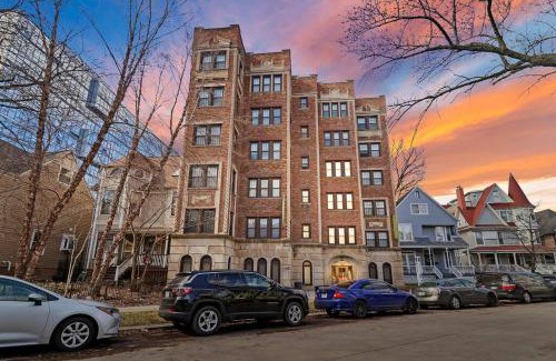 Hyde Park Apartment | 1BR Stylish & Modern Chicago Apartment - Kenwood 508 rep