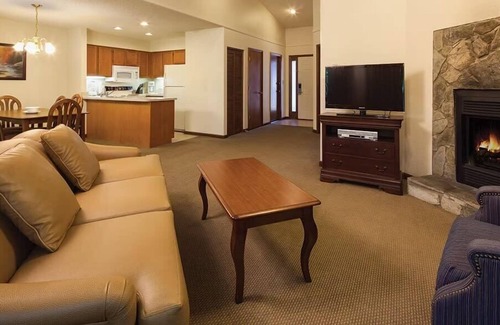 Lake Lure Condo | 1br Suite Condo Mini Golf, Pools, Tennis!