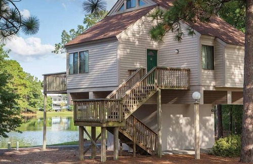 Fairfield Harbour Condo | 1br Tranquil Condo Outdoor Gold & River Fun!