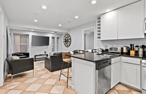 Charlestown Condo | 1Celtics/Bruins, Little Italy, North End