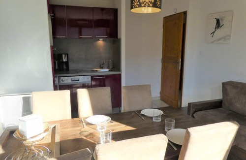 Saint-Gervais-les-Bains Apartment | 1st floor, swimming pool, balcony, parking, tv, ski locker, 41m², Saint Gervais