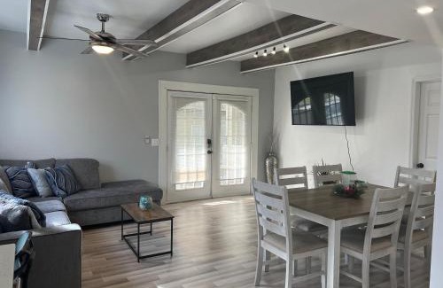 Colonialtown South Apartment | 1st floor apt 3 bed/2 bath in downtown orlando