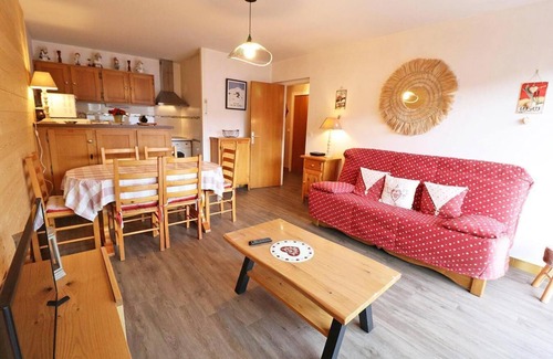 Les Gets Apartment | 1st floor, balcony, tv, ski locker, 45m², Les Gets