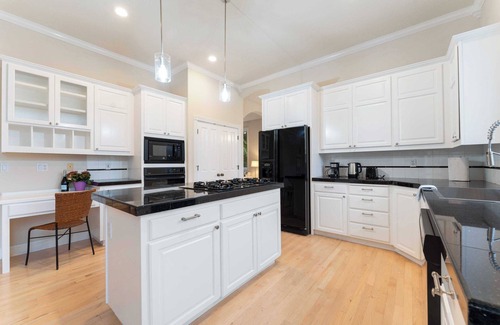 Northwest Portland House | 1st Floor BR｜Garage&Street Parking｜Dedicated Workspace｜Spacious Backyard #42048