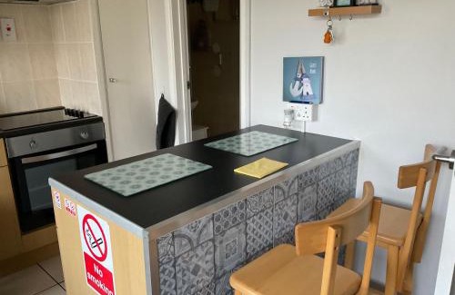 Brean Apartment | 1st Floor Hillview 2 bedroomed Central Location No pets