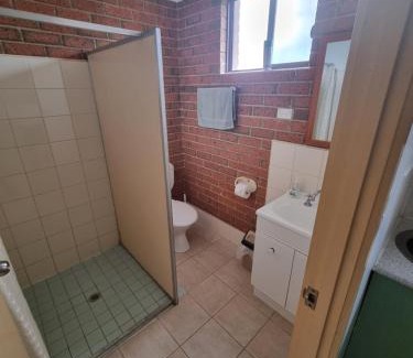 Mirboo North Hotel | 1st T Motel