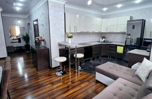 Shymkent Apartment | 2х-ком Люкс Желтоксан 17а - 6й этаж лифт есть