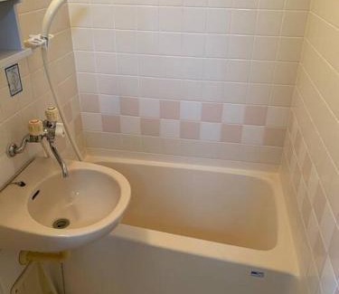 Minamikoiwa Apartment | 2階 小岩駅徒歩15分 収容4人 成田羽田からバス直通
