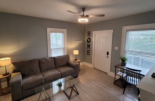 Dayton House | 2.0 Cozy 2Bed/1Bath Duplex in Downtown Dayton