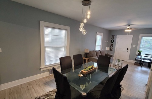 Dayton House | 2.0 Cozy 2Bed/1Bath Duplex in Downtown Dayton
