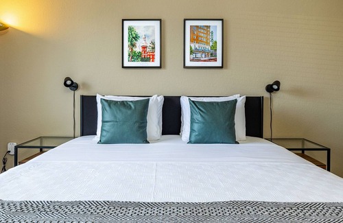 Channel District Apartment | 2/2 Double Master King in Downtown/Channelside