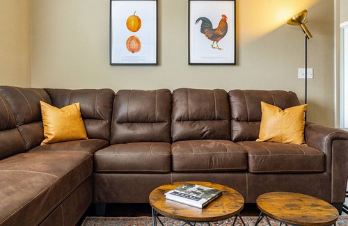 Channel District Apartment | 2/2 Double Master King in Downtown/Channelside