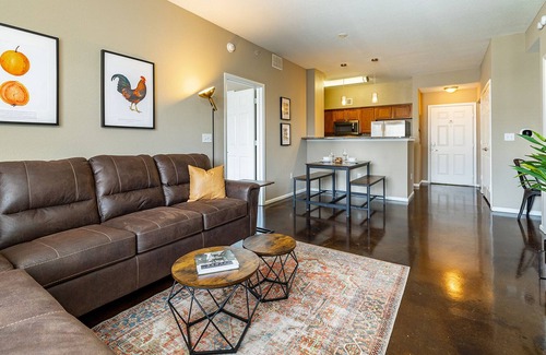 Channel District Apartment | 2/2 Double Master King in Downtown/Channelside