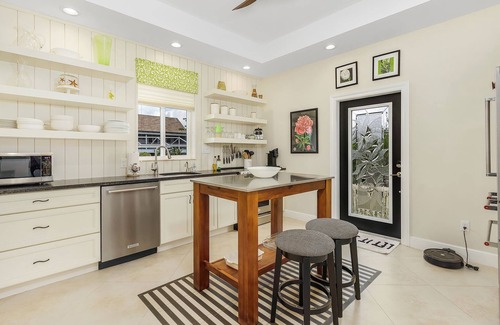 Bokeelia House | 2/2 Home in Bokeelia, Boat Lift Included!