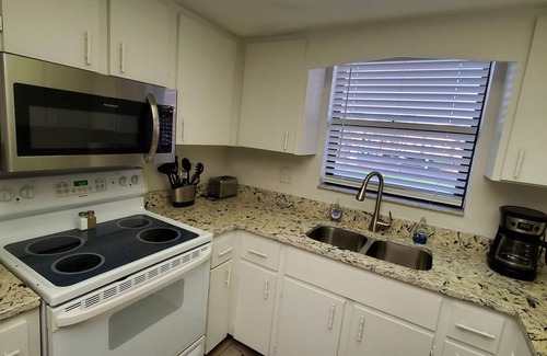 Port Charlotte Condo | 2/2 Spacious Unit