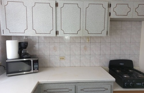 Brewers Bay Apartment | #2/3 One Bedroom in Shared 3-Bedrooms Apartment, splendid sea view