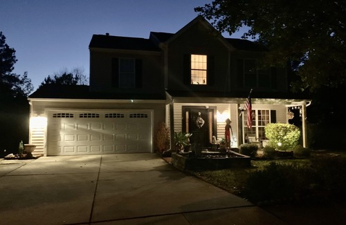 Apex House | 2,300 Sqft 2 Story Home With 3 Bedrooms 21/2 Bathrooms in Apex North Carolina