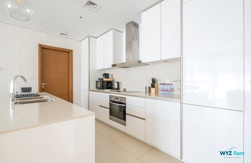 Al Wasl Apartment | 2.5 BDs in the heart of City Walk