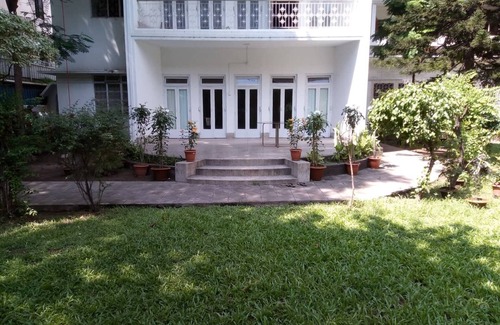 Dhanmondi House | 2 adjoining rooms sleeps 4 pax- Great for families