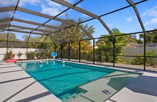 Bradenton House | 2 Amazing Side by Side Houses | Sleeps 21