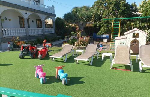 San Bartolome de Tirajana House | 2 Apartments with private pool at Villa Diaz Aleman