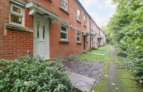Dorchester House | 2 Bathsheba Terrace