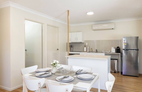 Acacia Ridge Apartment | 2 Bdr Apt! Aircon! Parking! GST Credits! ss12AS2