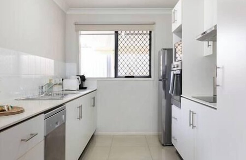 Acacia Ridge Apartment | 2 Bdr Apt! Aircon! Parking! GST Credits! 6BS2