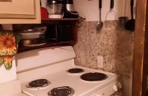 Wildwood House | 2 bdr APT in the country surrounded by mountains and close to many attractions