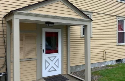 Franconia Apartment | 2 Bdrm Apartment-2nd FLR/WHITE MOUNTAINS, NH