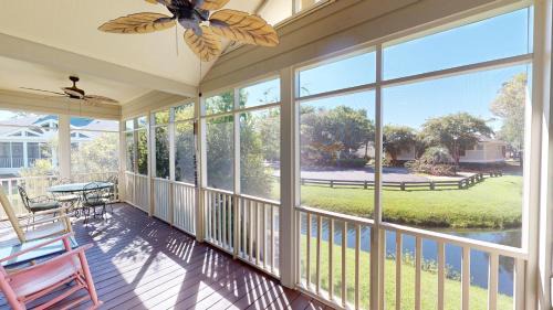 Litchfield by the Sea House | 2 Bdrm Lakeside Villa Scenic View With Amenities