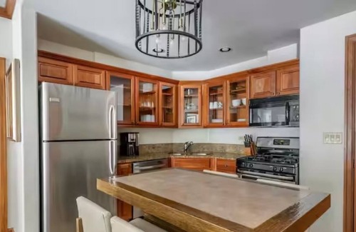 Peak 9 Villa | 2 Beautiful Bedrooms at HGVC Valdoro Mountain Lodge Breckenridge