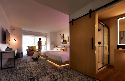 Downtown Atlanta Hotel | 2 Beautiful Units Minutes to Georgia Aquarium and Zoo Atlanta! Onsite Parking!