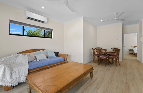 Cable Beach Cottage | 2 Bed 2 Bath Central Broome Getaway