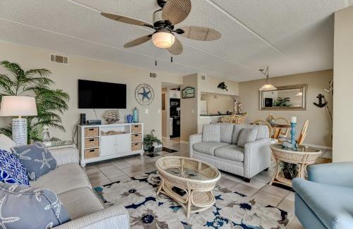Ocean Cay House | 2 Bed/2 Bath Oceanfront condo sleeps 6. Oceanfront deck and pool.
