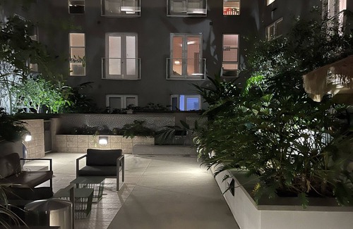 Downtown Apartment | 2 bed/2 bath resort style apartment near Americana