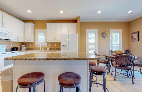 Emerald Waters Village House | 2 Bed 2 Bath Vacation home in Destin