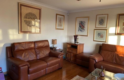 High Wycombe House | 2-Bed Apartment in High Wycombe Private Garden
