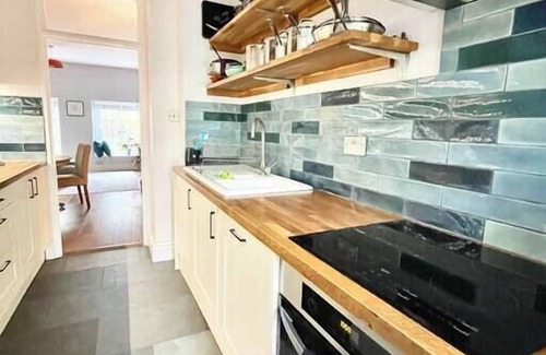 Clifton Apartment | 2 Bed Apartment in the Heart of Clifton Village