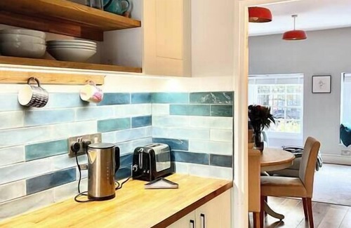 Clifton Apartment | 2 Bed Apartment in the Heart of Clifton Village