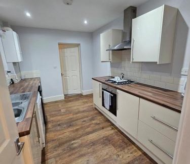 Cleethorpes Apartment | 2 Bed Apartment Near-by the Seafront