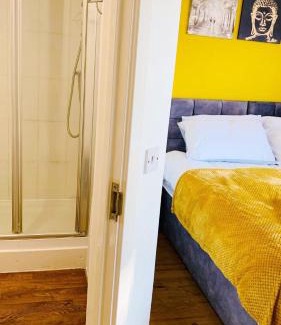 Chelmsford Apartment | 2 Bed Apartment with Free Parking