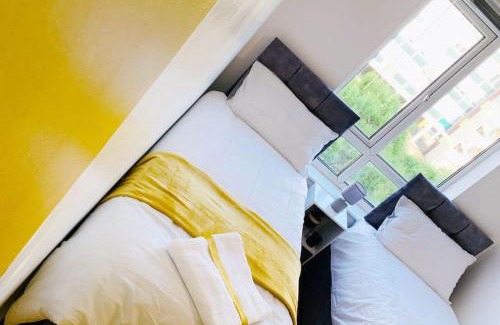 Chelmsford Apartment | 2 Bed Apartment with Free Parking