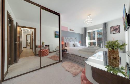 Dartford Apartment | 2 Bed Apt 2 bathroom 2 freeparking by station